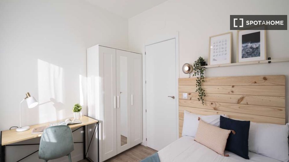 Double room Madrid, 17 beds — photo 6