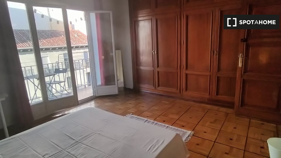 Double room Madrid, 6 beds, 200m² — photo 14