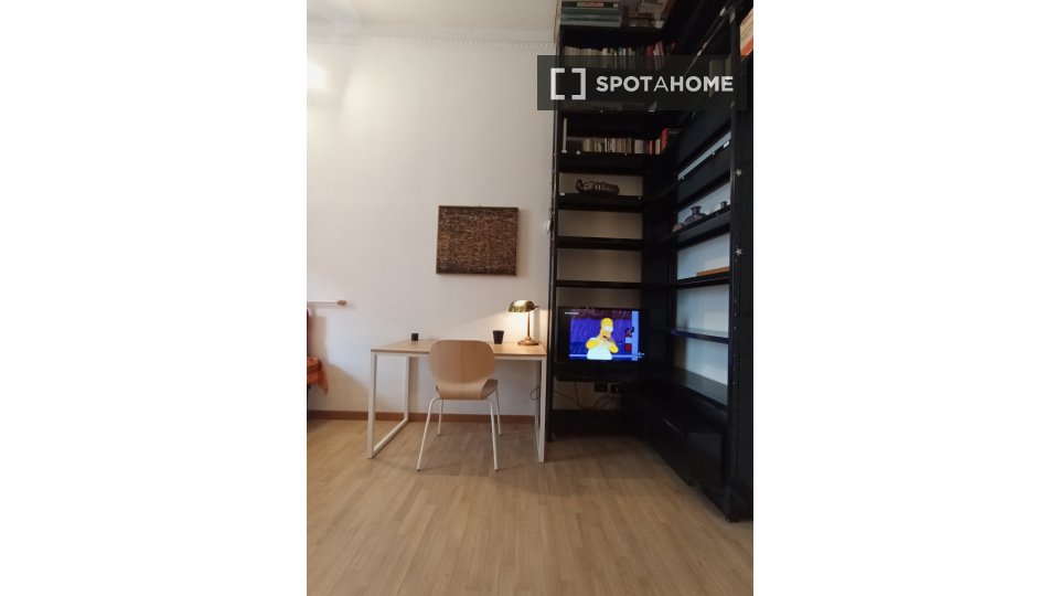 Double room Rome, 3 beds, 105m² — photo 8