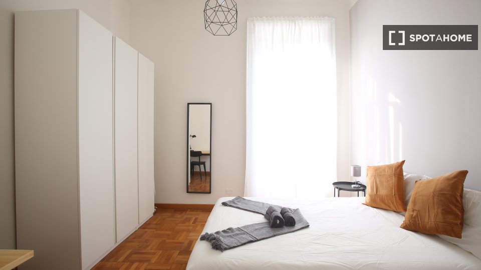 Double room Milan, 8 beds, 190m² — photo 1