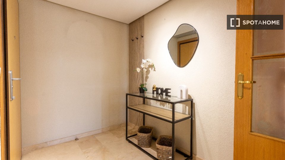 Double room Alicante, 7 beds, 150m² — photo 14