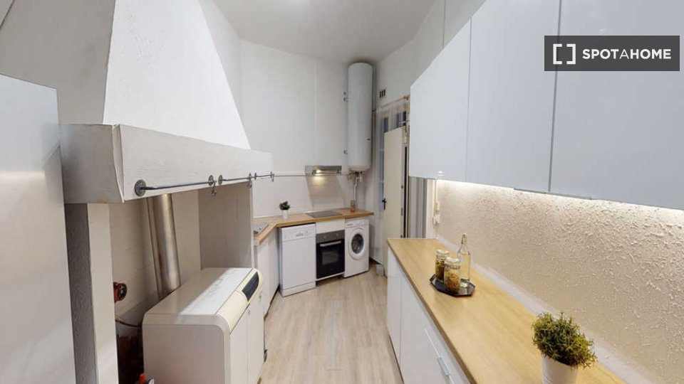 Double room Montpellier, 6 beds, 200m² — photo 12