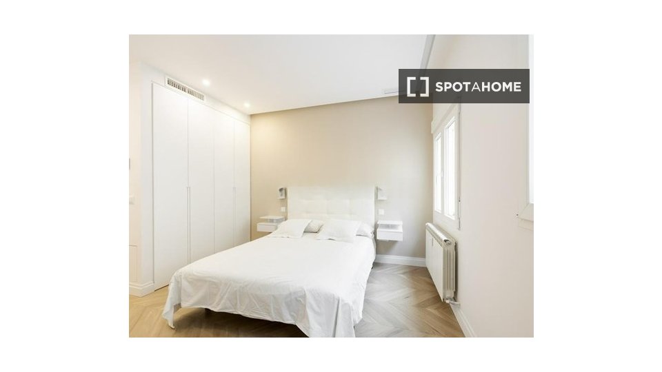 Apartment Madrid, 4 beds, 130m² — photo 11