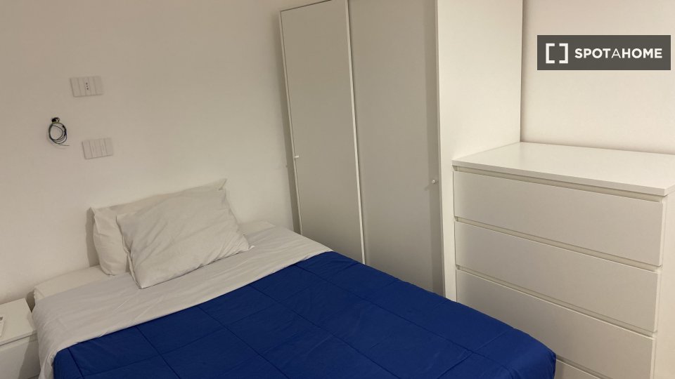 Double room Rome, 3 beds, 140m² — photo 2