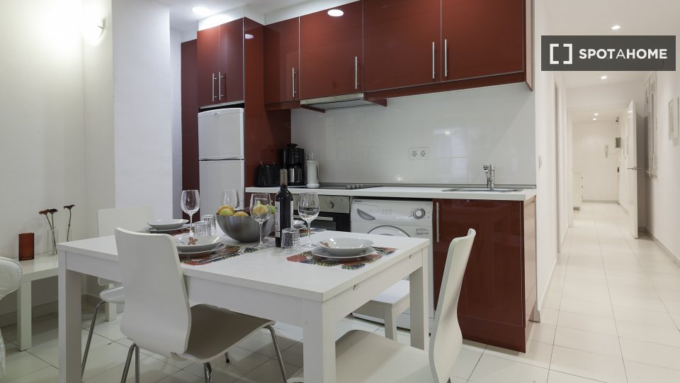 Apartment Barcelona, 2 beds, 63m² — photo 3