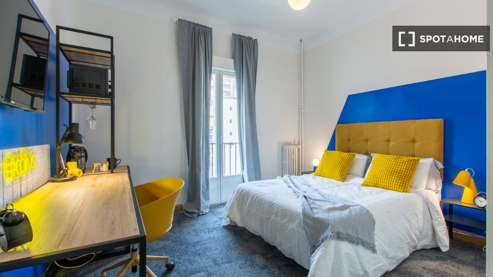 Double room Madrid, 5 beds — photo 24