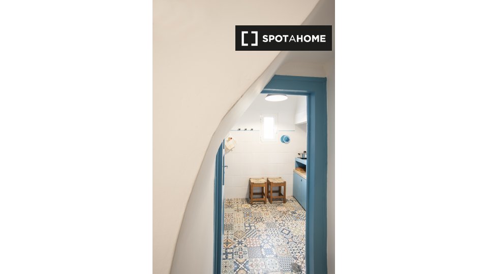 Apartment Lisbon, 2 beds, 58m² — photo 4