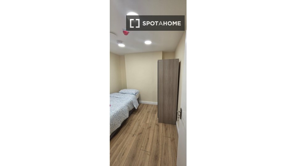 Double room Dublin, 8 beds — photo 22