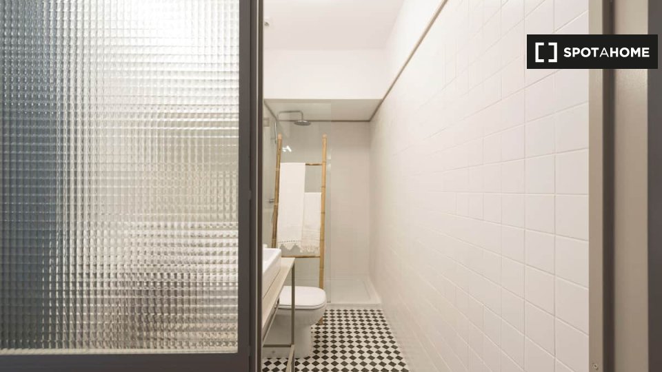 Apartment Porto, 1 bed, 35m² — photo 2