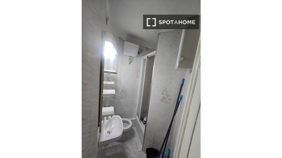 Double room Barcelona, 2 beds, 60m² — photo 6