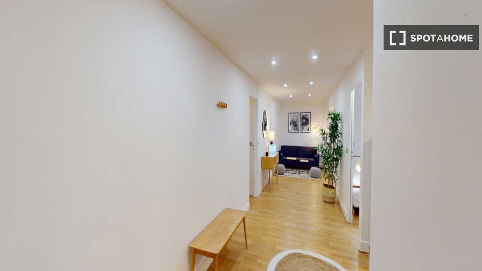 Double room Paris, 5 beds, 120m² — photo 2