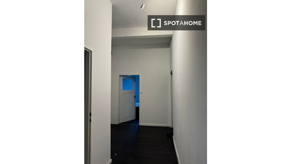 Double room Frankfurt, 3 beds, 22m² — photo 6
