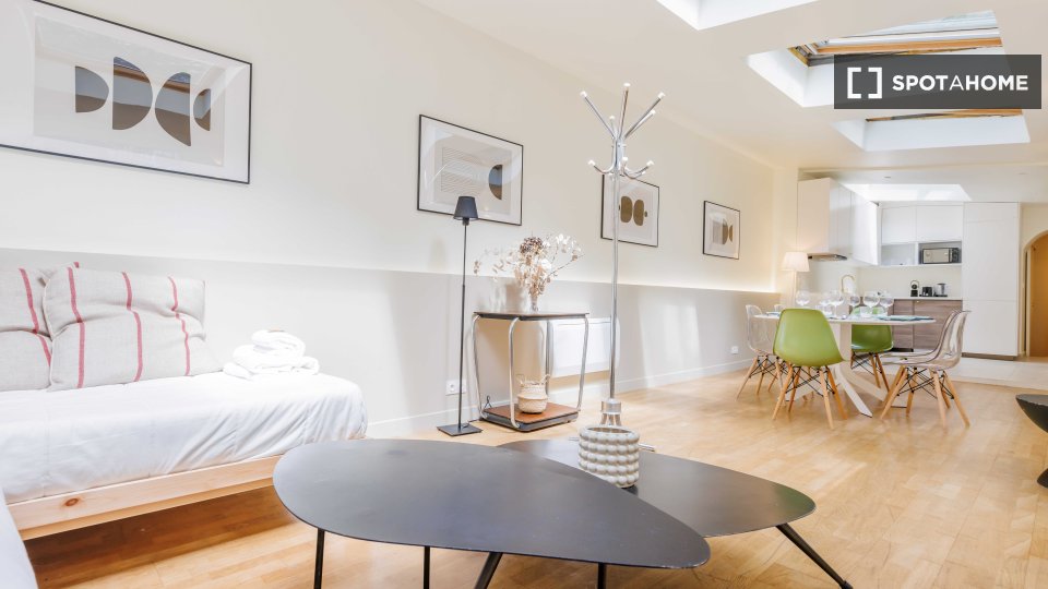 Apartment Paris, 2 beds, 71m² — photo 13