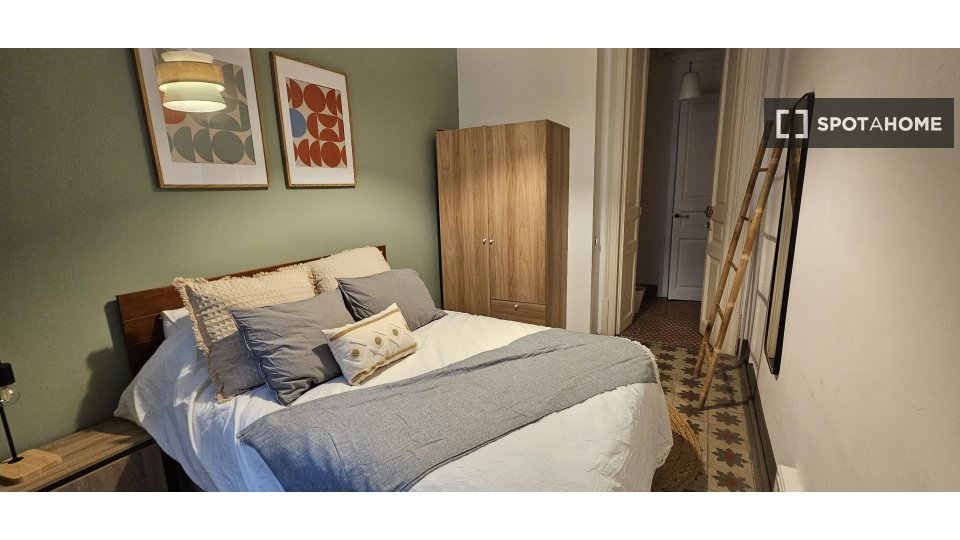 Double room Barcelona, 7 beds, 180m² — photo 13