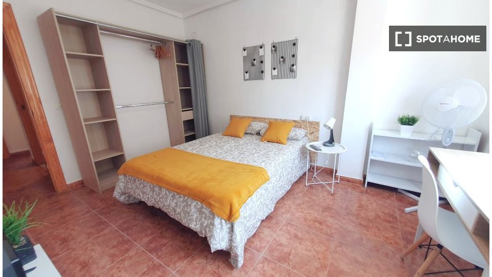 Double room Valencia, 5 beds — photo 7