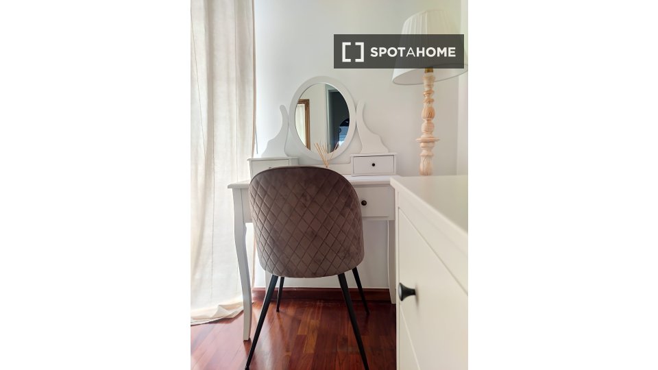 Apartment mono Lisbon, 65m² — photo 13