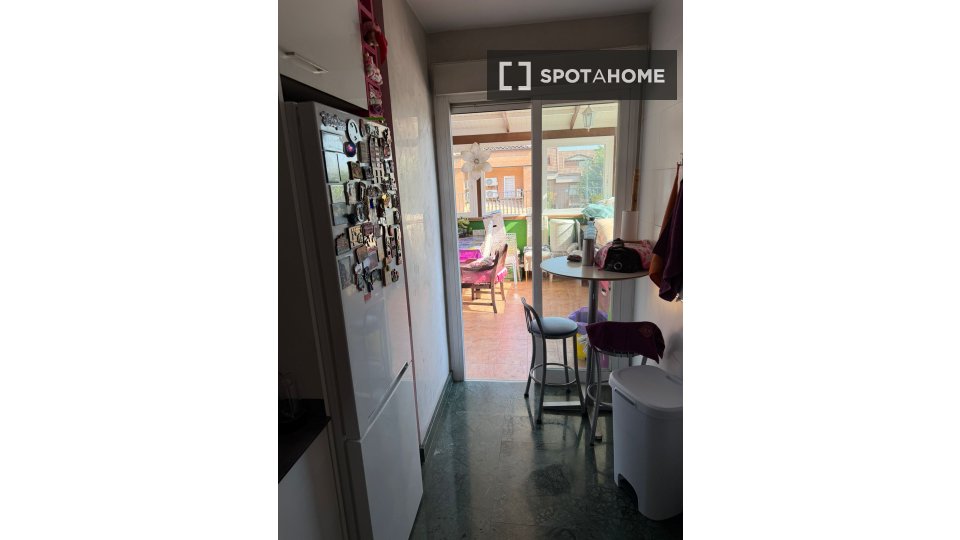 Double room Madrid, 5 beds — photo 15