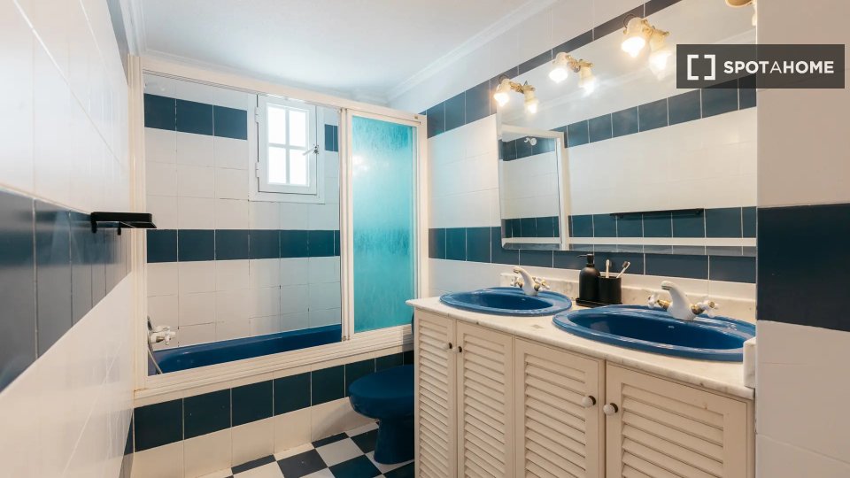 Double room Valencia, 6 beds — photo 16