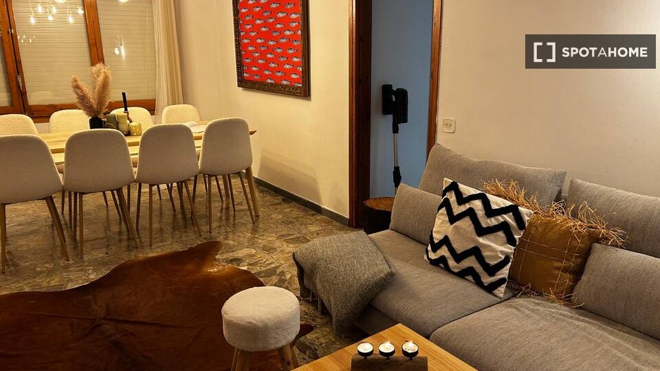 Apartment Barcelona, 3 beds — photo 2
