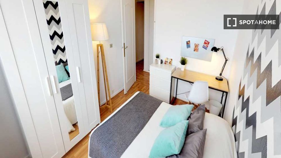Double room Lille, 5 beds, 110m² — photo 2