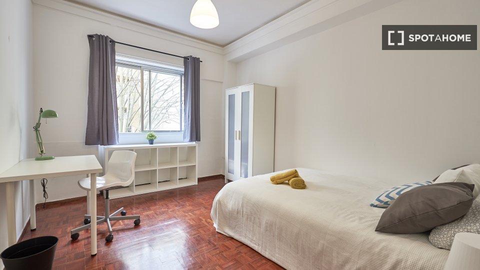 Double room Lisbon, 9 beds, 160m² — photo 22
