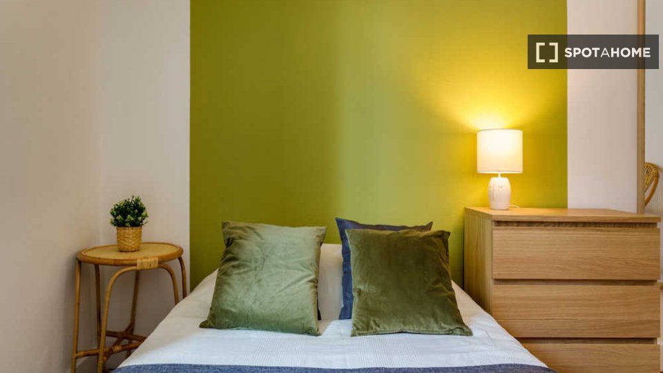Double room Lyon, 4 beds, 120m² — photo 1
