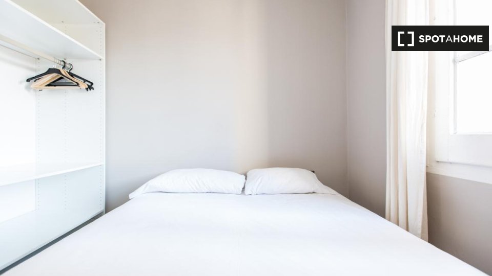 Apartment Barcelona, 2 beds, 55m² — photo 18