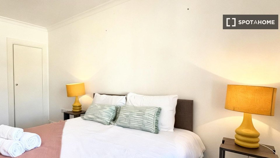 Apartment London, 2 beds — photo 47
