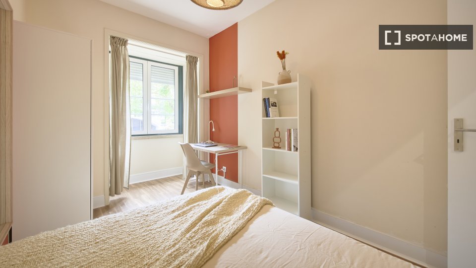 Double room Lisbon, 7 beds — photo 10
