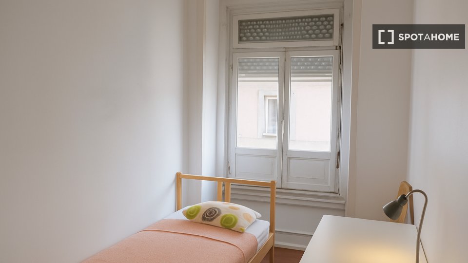 Double room Lisbon, 7 beds — photo 26