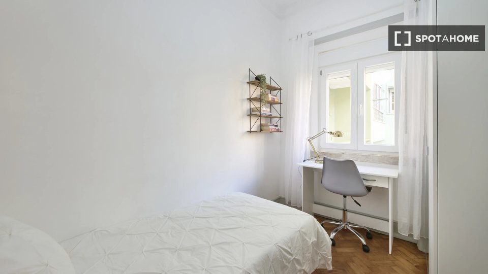 Double room Lisbon, 7 beds — photo 11