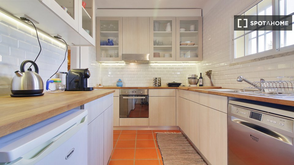 Apartment Lisbon, 4 beds, 215m² — photo 5