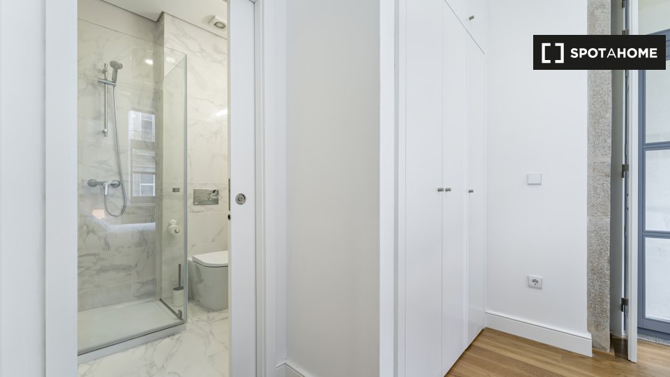Apartment Porto, 1 bed, 35m² — photo 12