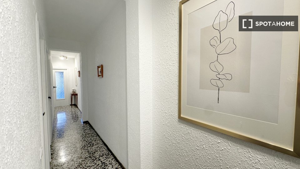 Double room Valencia, 5 beds — photo 18