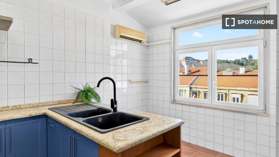Double room Lisbon, 10 beds — photo 9