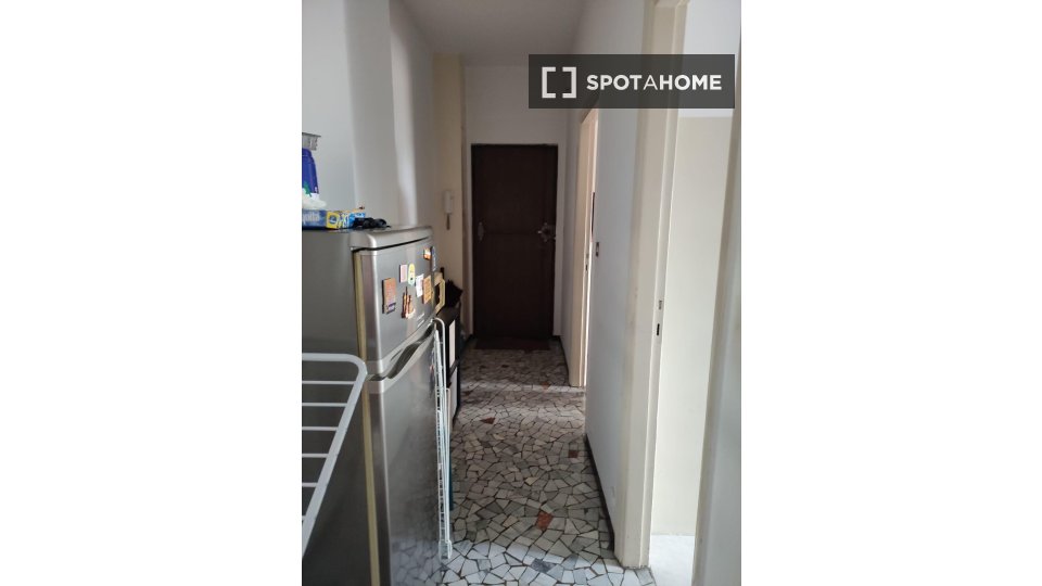 Double room Milan, 3 beds — photo 2
