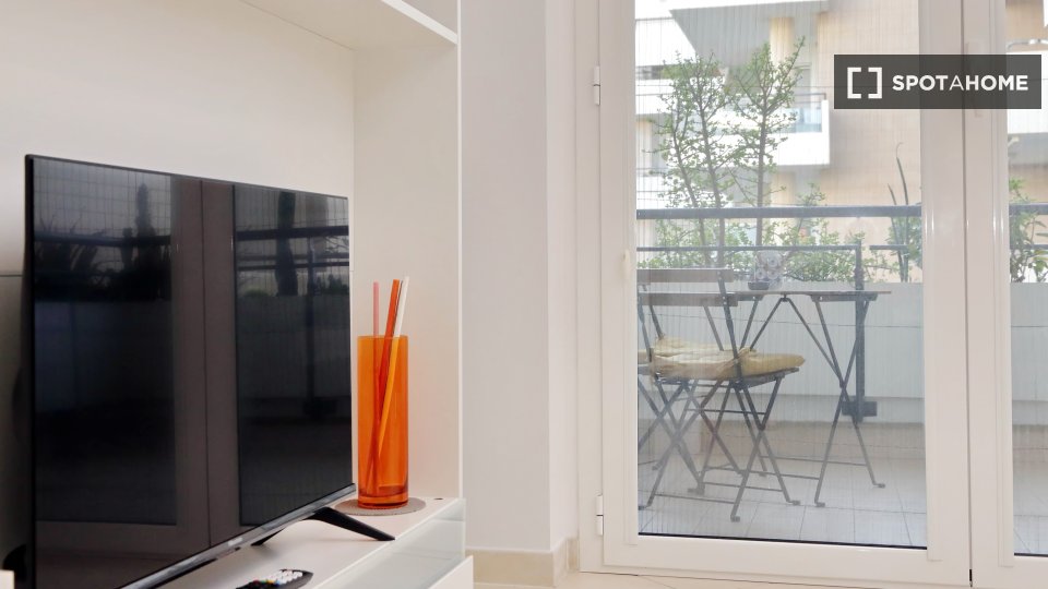 Apartment Rome, 1 bed — photo 17