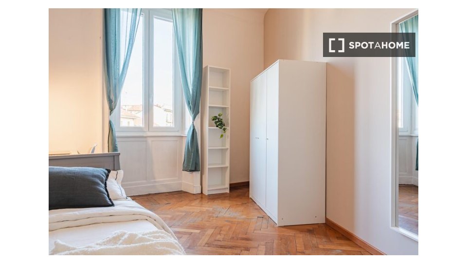 Double room Milan, 5 beds — photo 13