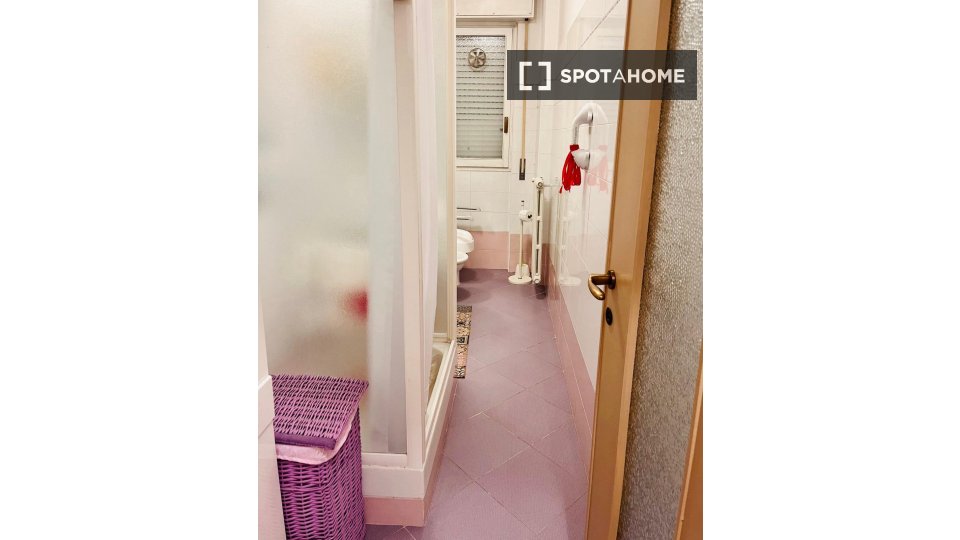 Double room Milan, 3 beds — photo 5