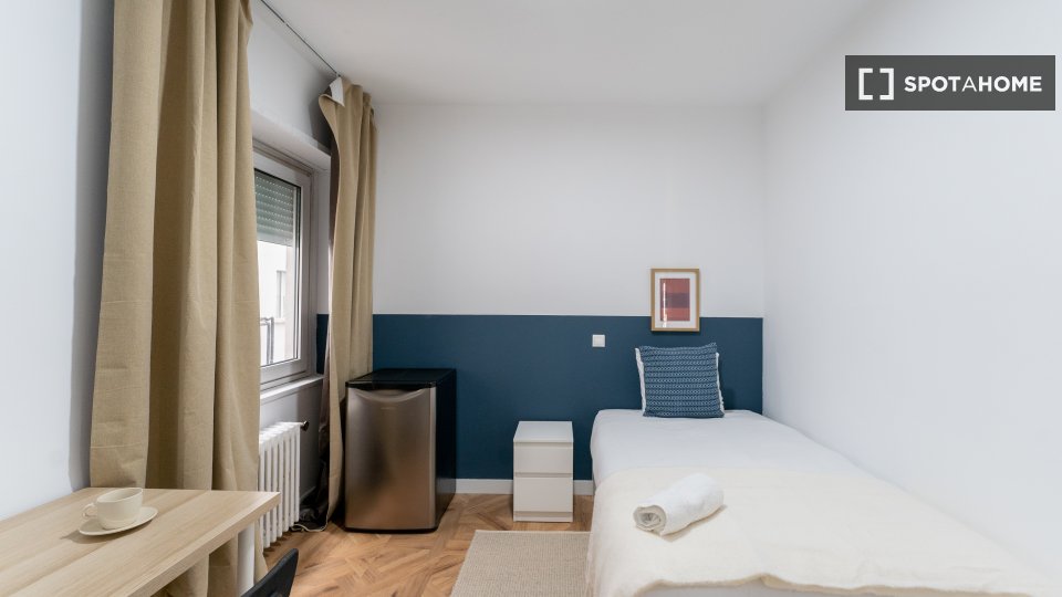 Double room Madrid, 7 beds — photo 6