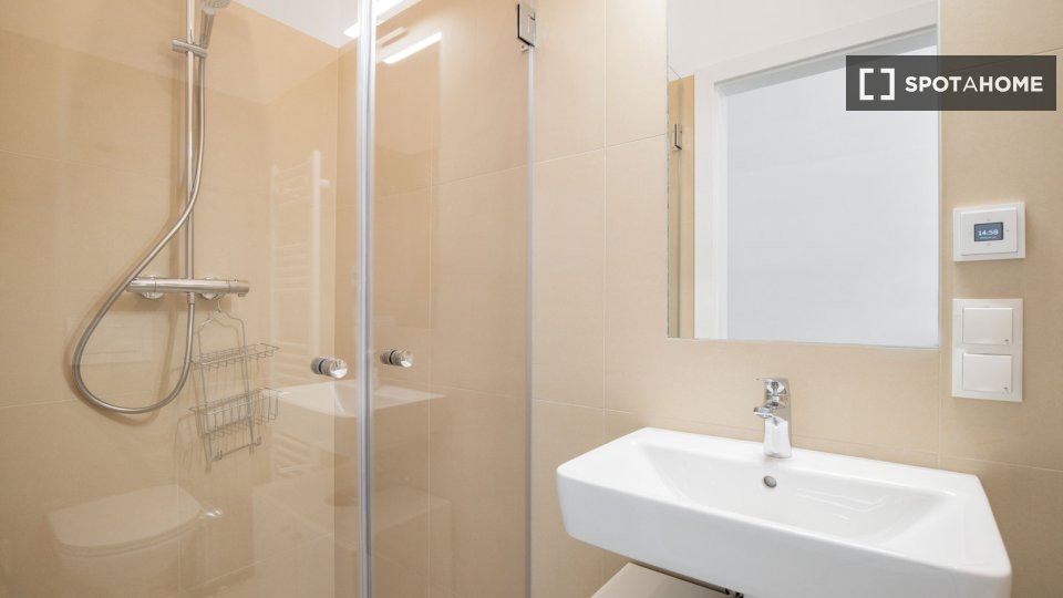 Apartment Vienna, 1 bed, 39m² — photo 1