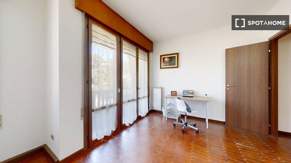 Double room Padua, 3 beds — photo 4