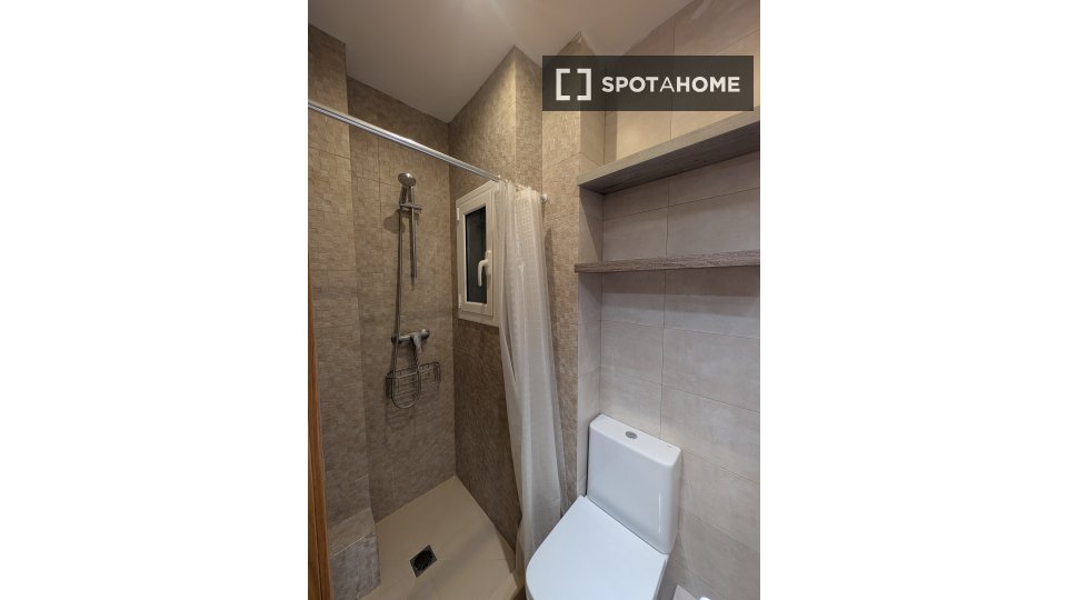 Camera doppia Barcellona, 4 camere, 84m² — foto 4