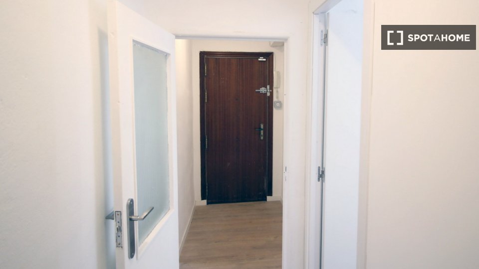 Double room Madrid, 4 beds — photo 11