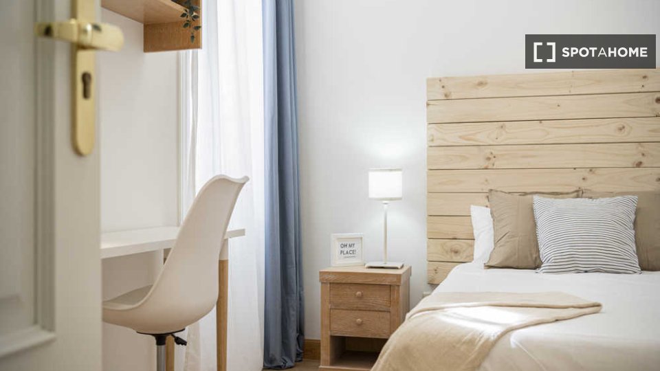 Double room Madrid, 41 beds — photo 96