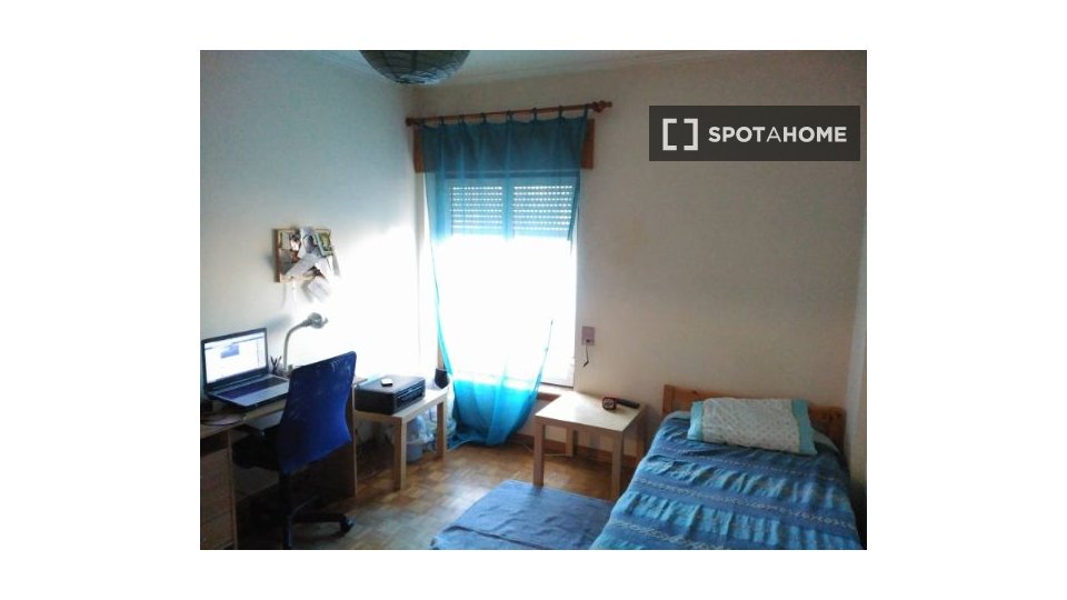 Apartment Lisbon, 3 beds — photo 13