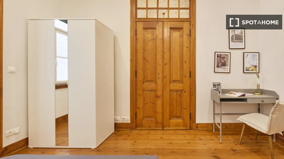 Double room Lisbon, 7 beds — photo 2