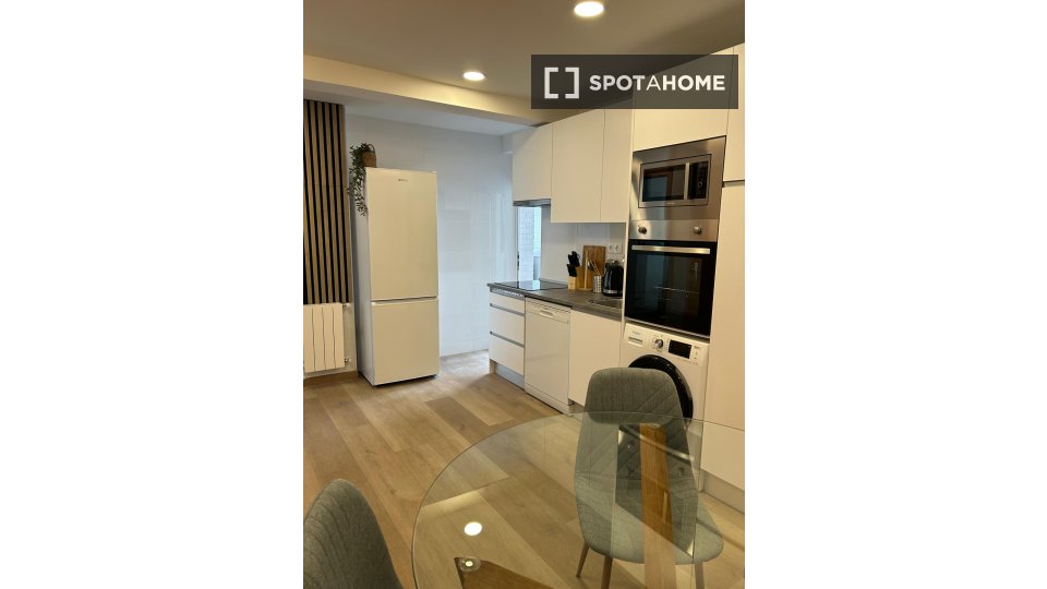 Habitación doble Madrid, 7 habitaciones — foto 18