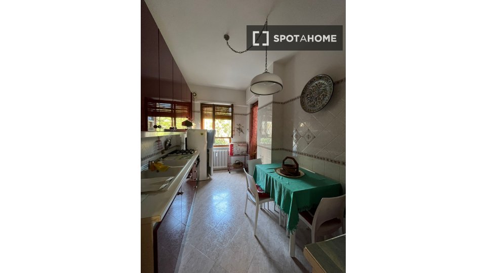 Double room Turin, 1 bed, 120m² — photo 10