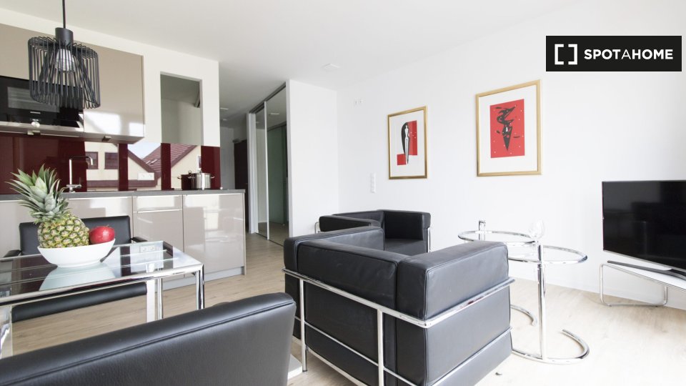 Apartment Stuttgart, 1 bed, 35m² — photo 2